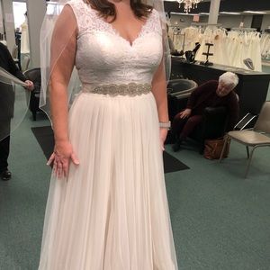 Ivory/ champagne wedding dress